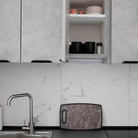 Apartment Lima *
